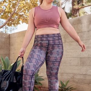 Like New Fabletics Flourish 2 piece set size XL